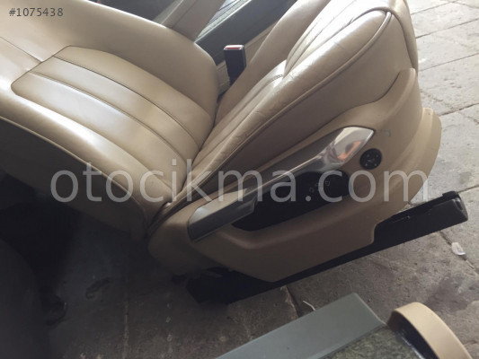 Range Rover Voluge Sağ Koltuk Düğme Hatasız Orjinal Çıkma