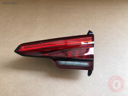 AUDİ A4 16-19 LED STOP LAMBASI SAĞ İÇ 8W5945094C
