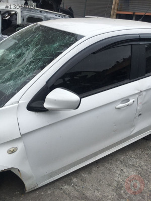 Citroen C-Elysee 301 Sol Ön Kapı Camı Orjinal Çıkma
