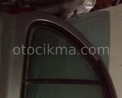 2003 çıkma nissan micra sağ kelebek camı