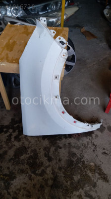 nissan Qashqai sağ ön çamurluk çıkma