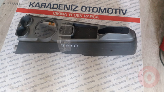 TATA XENON 2011 ÇIKMA ORJİNAL ORTA KONSOL