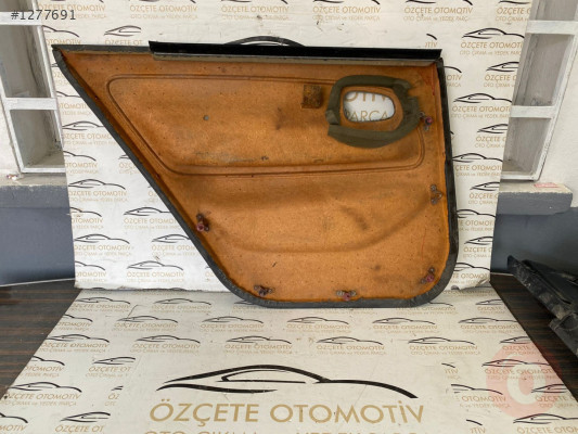 TOYOTA COROLLA SAĞ ARKA KAPI DÖŞEMESİ 1993-1997 MODEL ÇIKMA