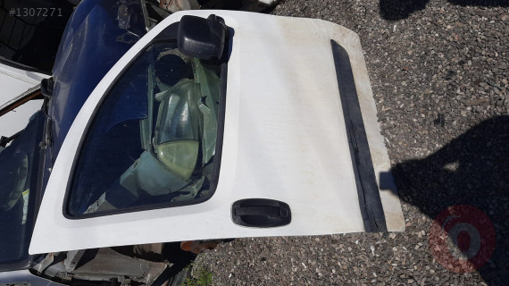 fiat fiorino çıkma sağ ön kapı