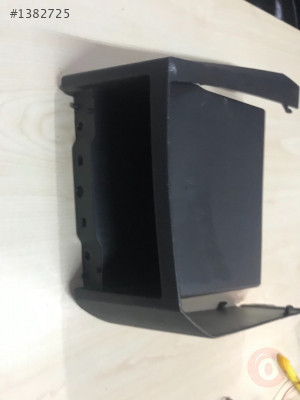 Opel Meriva torpido sol raf gözü