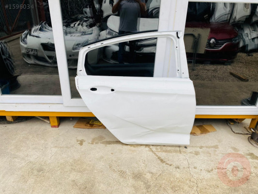 Opel insignia çıkma sag arka kapı 2018 2022 model