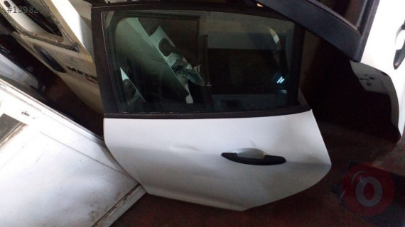 PEUGEOT 208 2014 ÇIKMA ORJİNAL SOL ARKA KAPI