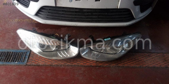 Renault Fluence çıkma orjinal sağ sol farları