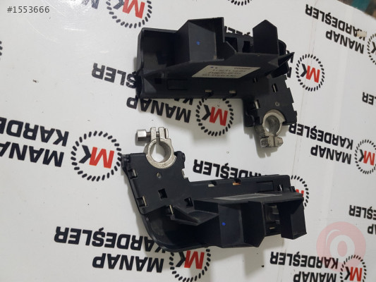 AUDİ A4 POZİTİF AKÜ KONNEKTÖRÜ 8J0915459