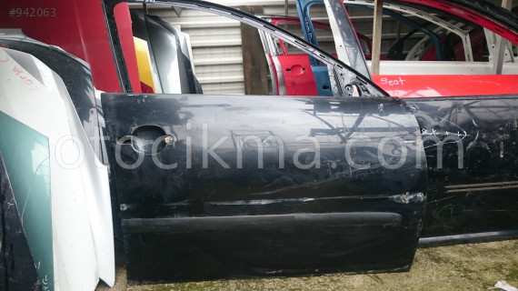SEAT İBİZA SAĞ ÖN KAPI