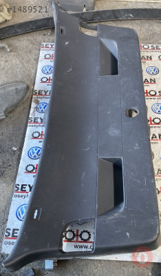 1K6867601C volkswagen golf 5 bagaj kapağı kaplaması