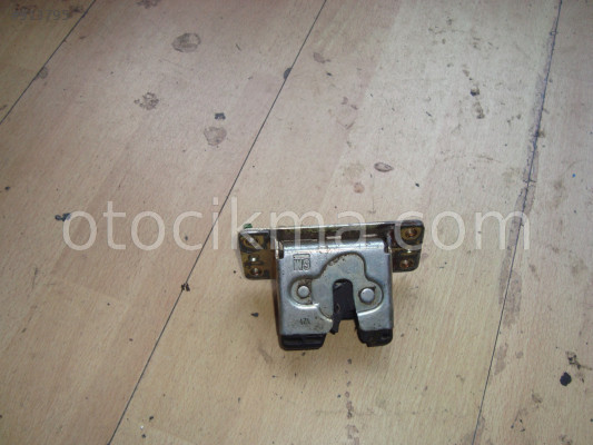 opel corsa c-astra g-zafira a -meriva  bagaj kilidi gm 90563999