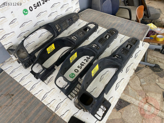 HYUNDAİ H100 KALORİFER IZGARASI VE ÇERÇEVESİ ORJİNAL ÇIKMA