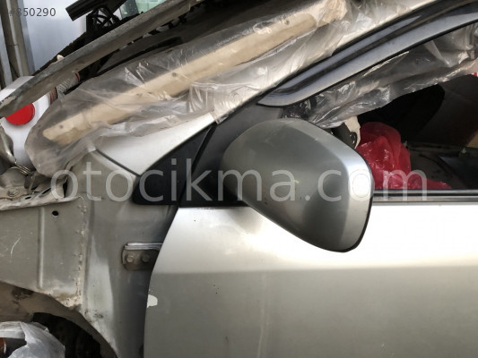 2003-2006 Corolla sol ayna
