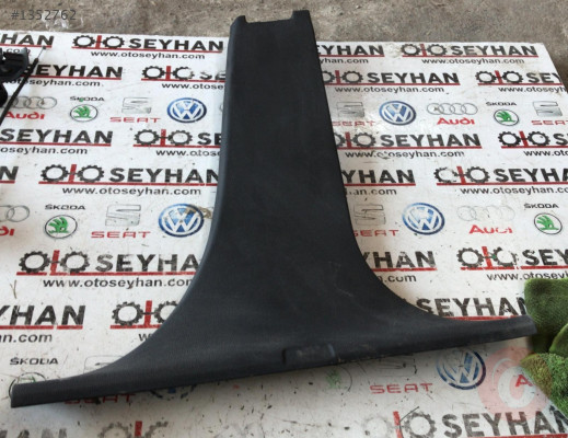 5J6867282 skoda fabia 2011 orta sağ direk kaplaması