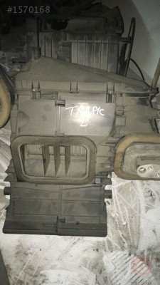 RENAULT TRAFİC 2012 ÇIKMA ORJİNAL KALORİFER KAZANI
