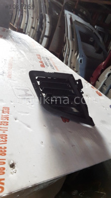 Honda Civic üfleme ızgarası
