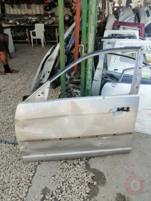 2004 model Honda Civic çıkma ön sol kapı