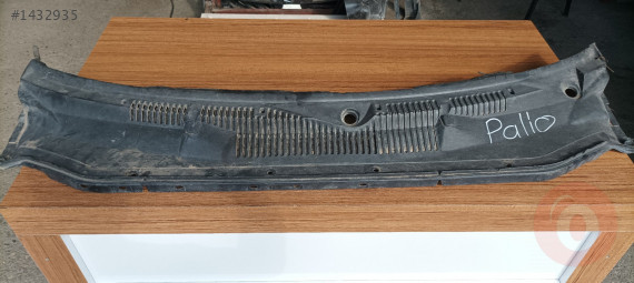 Fiat Palio ön cam ızgarası