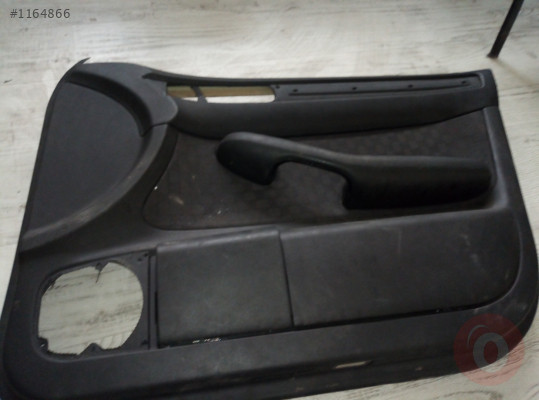 A6 çıkma sağ ön kapı döşemesi