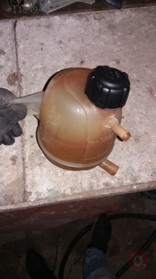 Reno kango yedek su deposu