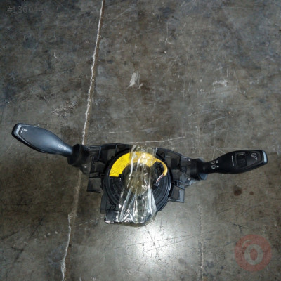 Ford CURİER ÇIKMA Sinyal kolu