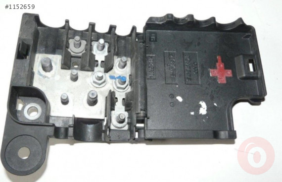 A4 A5 Q5 DİSTRİBÜTÖR SİGORTA TABLASI 8K0937517B