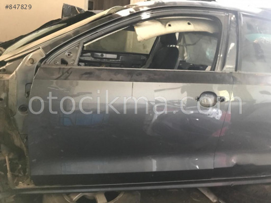 volkswagen jetta çıkma hatasız sol ön kapı