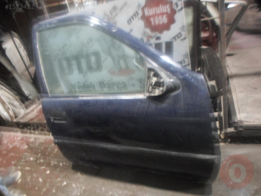 OPEL VECTRA A 1993 - 1995 ÖN SAĞ KAPI ÇIKMA