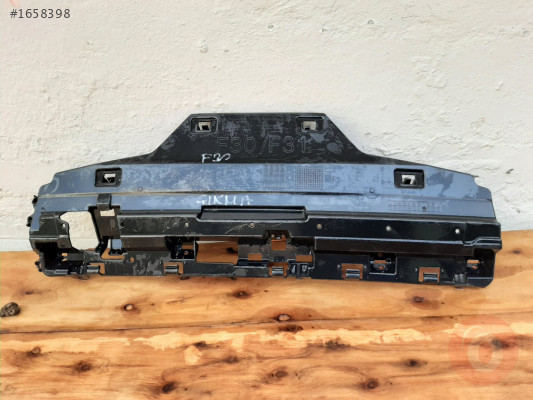 BMW F30 ARKA TAMPON BRAKETİ ÇIKMA 51127256921