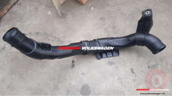 AUDİ - A3 / 2.0 TDİ DİZEL İNTERCOOLER BORUSU (5N0145840K)