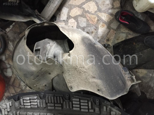 Audi Q7 Davlumbaz hatasız orjinal çıkma