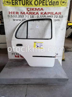 Ertürk opelden cıkma orijinal Nissan micra sağ arka kapı