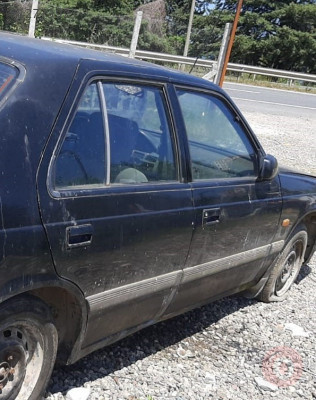 1991 model mazda 929 2.0 çıkma sağ takım kapı