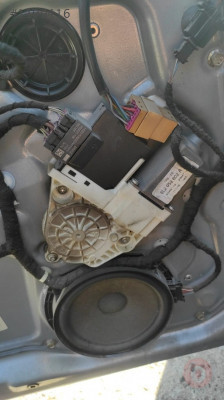 6L2959802A 2004-2009 seat ibiza cordoba sol ön cam motoru