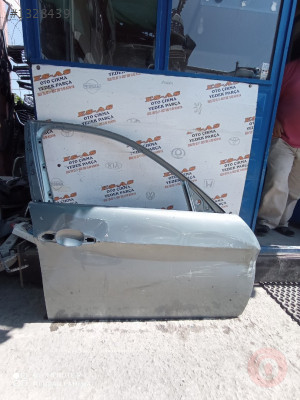 BMW 3 Serisi E90 Sağ Ön Kapı Boş 2004-2009