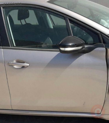PEUGEOT 208  ÇIKMA SAĞ ÖN KAPI VE SAĞ DIŞ DİKİZ AYNA