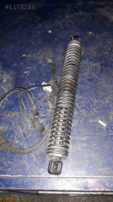 BMW 7 SERI F01 02 ELEKTRIKLI BAGAJ AMORTISORU 7185714