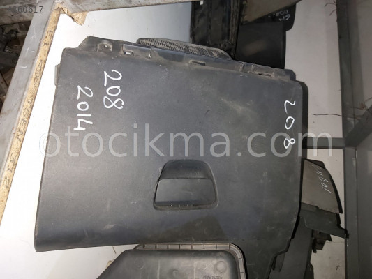 PEUGEOT 208 TORPİDO KAPAĞI GÜÇMANLAR OTO