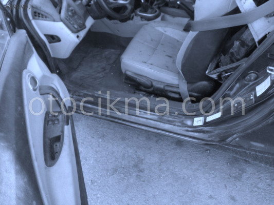 2010 HONDA CR-Z ÇIKMA SOL KAPI DÖŞEMESİ.