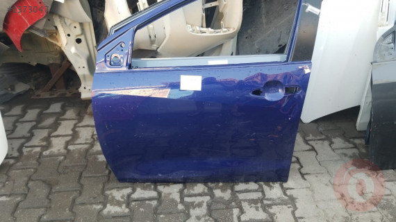 Toyota auris sol on kapi
