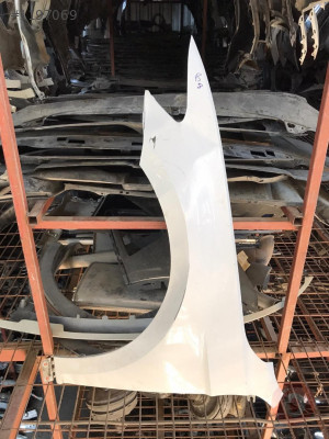 VOLKSWAGEN PASSAT B8 ÖN SOL ÇAMURLUK