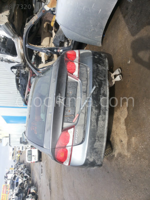 2011 HONDA CİVİC HATASIZ KESME ARKA.