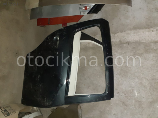 DACİA SANDERO 2010 SAĞ ARKA KAPI (2) VE TÜM ÇIKMA PARÇALAR