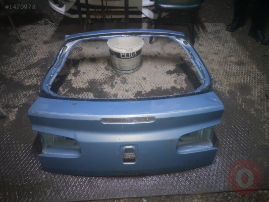 Renault laguna 2 çıkma arka bağaj kapısı