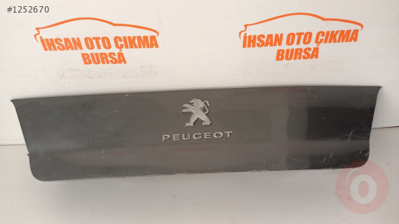 Peugeot 508 sedan bagaj kapağı kaplaması