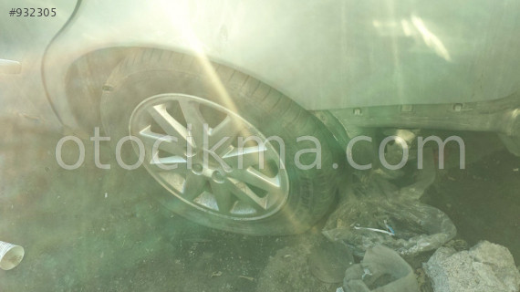 ÇIKMA 2006 VOLVO V50 ÇELİK JANT.