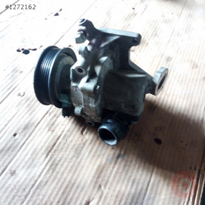 Opel Astra çıkma termostat 55496778