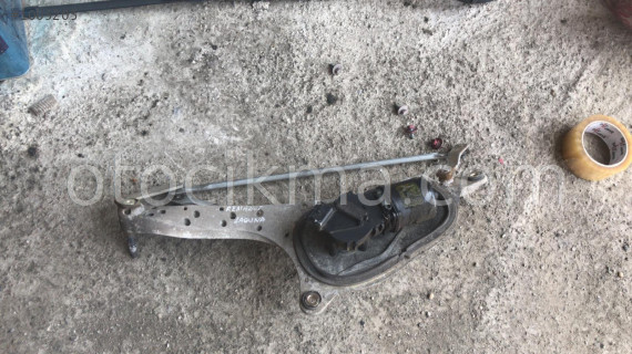 RENAULT LAGUNA 2 ÖN CAM SİLECEK MOTORU ÇIKMA PARÇA