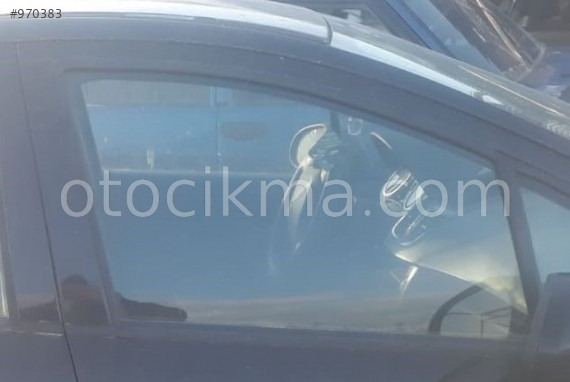 2009 model peugeot 207 1.4 çıkma sağ ön kapı camı